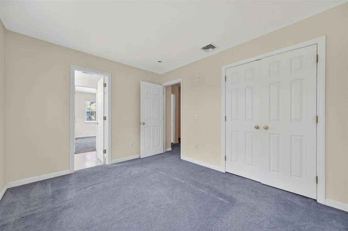 Photo of Unit 32 at 129 Stringham Road
