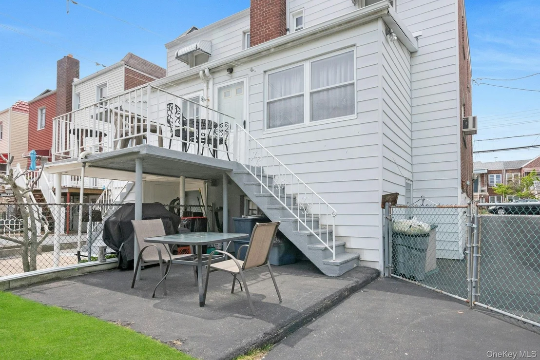 Photo of 152 Meagher Avenue