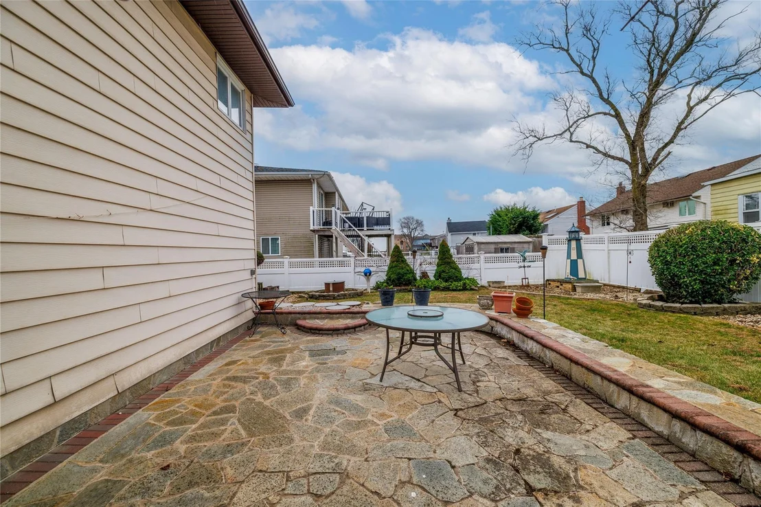Photo of 264 Branch Avenue