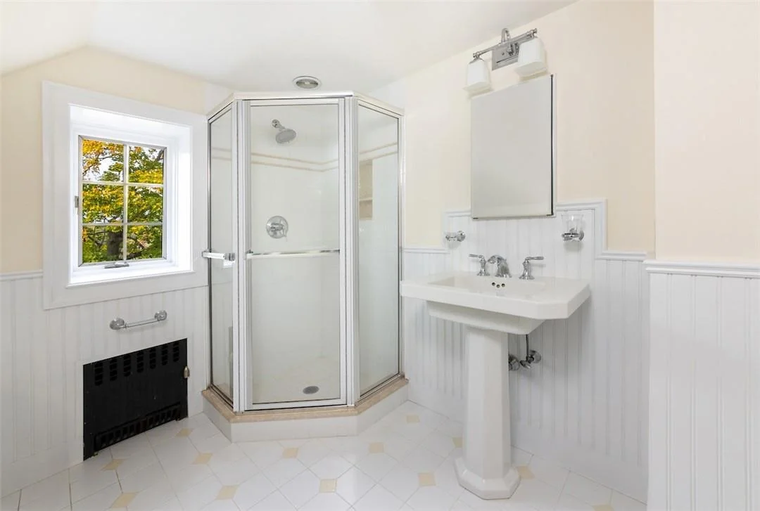 Photo of 44 Sherman Avenue