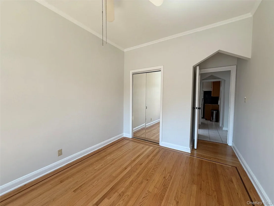 Photo of 5962 69th Lane