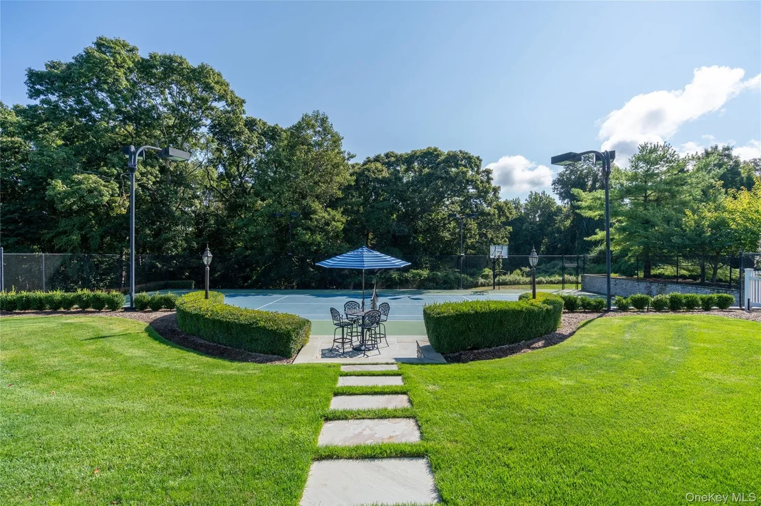 Photo of 697 Short Beach Road