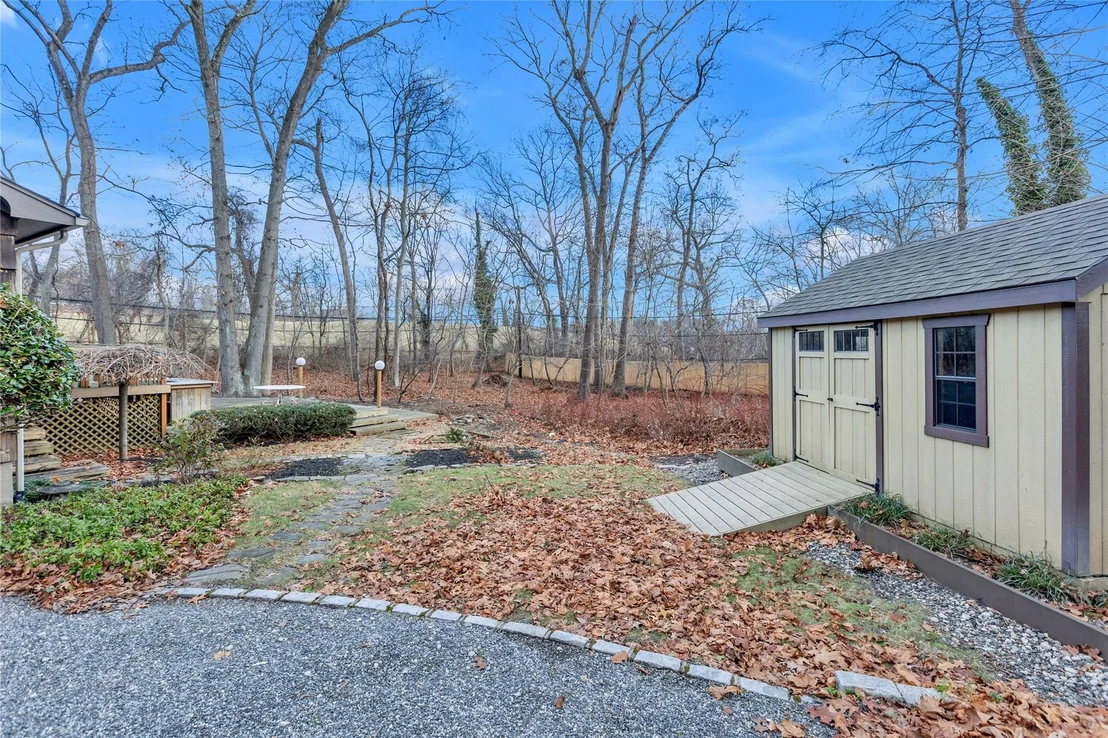 Photo of 12 Red Oak Road