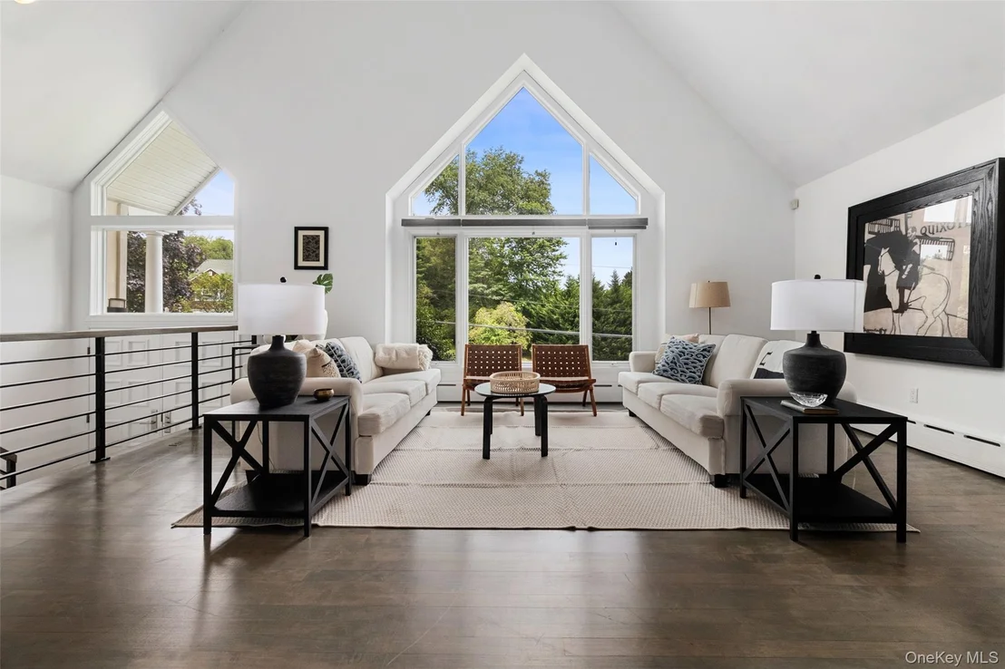 Photo of 33 Hillandale Road