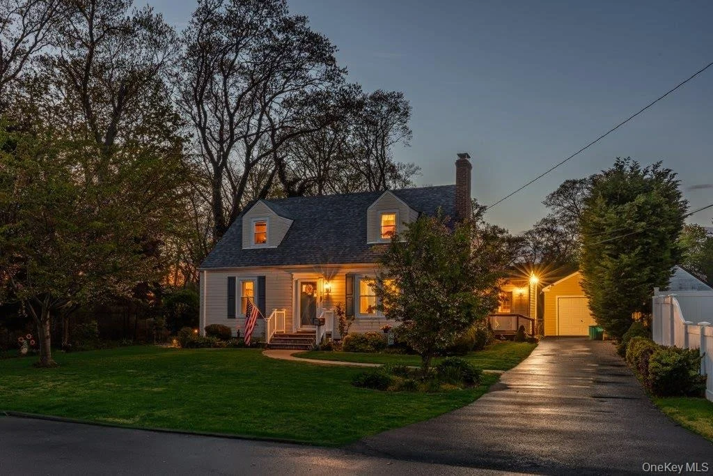 Photo of 7 W Elm Street