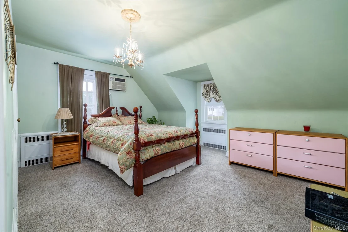 Photo of 21 Maple Street