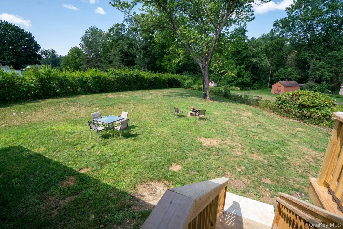 Photo of 601 Lakeside Road