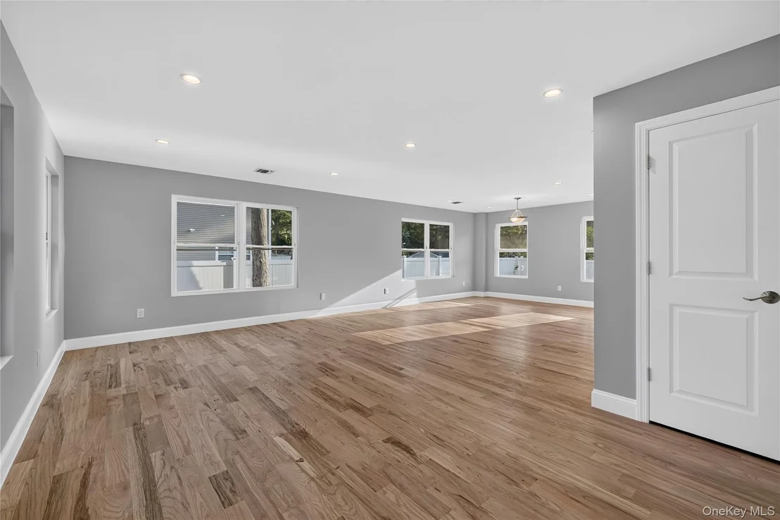 Photo of 9 Oswego Place