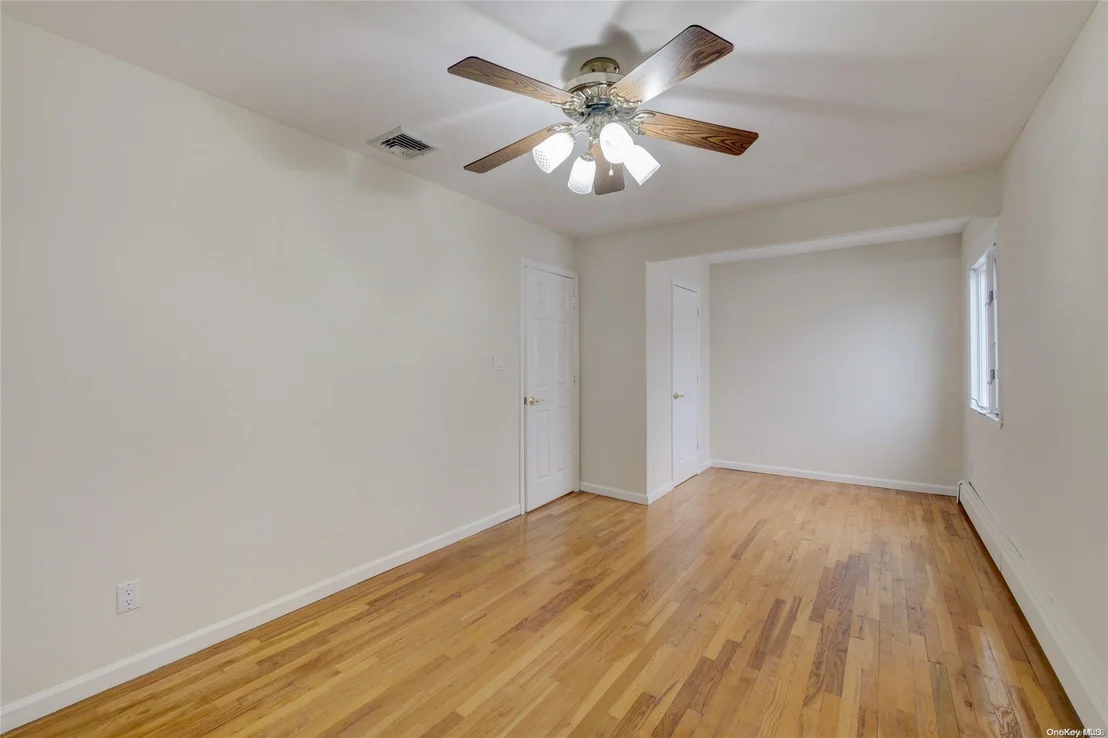Photo of 974 Middle Bay Drive