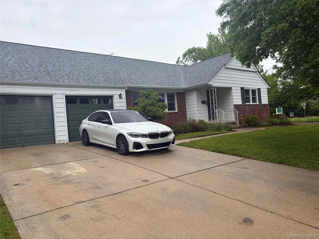 Photo of 3737 Maxwell Drive