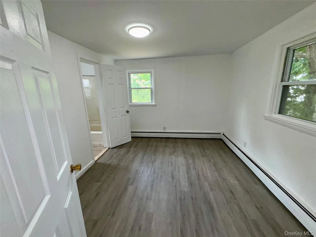 Photo of 431 Violet Avenue