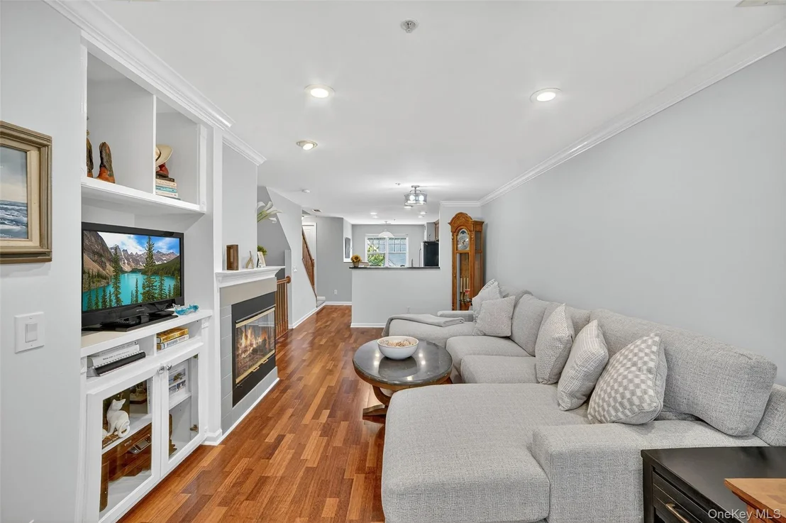 Photo of 527 Viewpoint Terrace