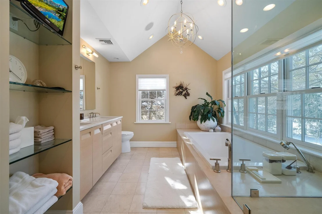 Photo of 33 Cushman Road