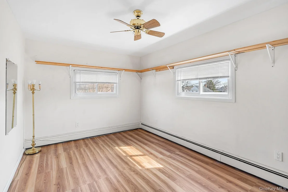 Photo of 116 Red Maple Drive N