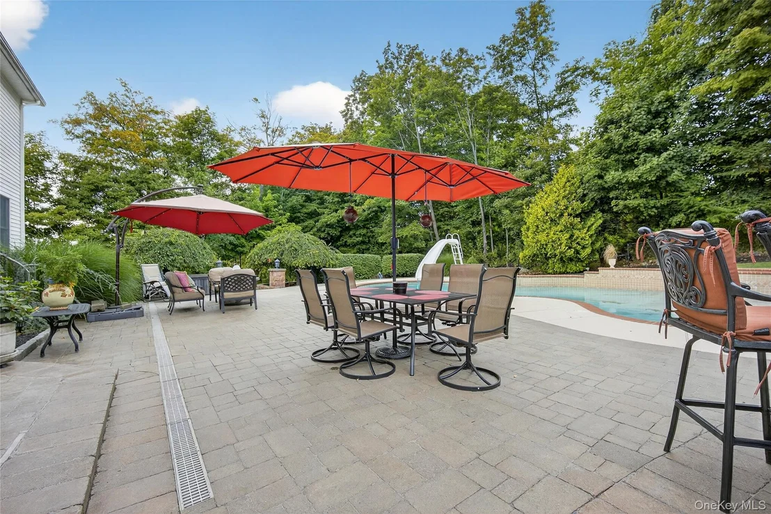 Photo of 14 Meadow Crest Drive