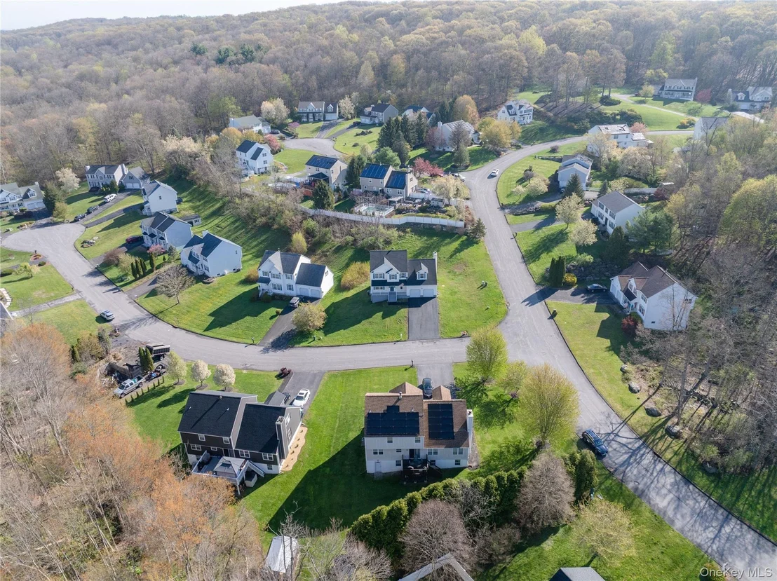 Photo of 2 Shadowbrook Lane