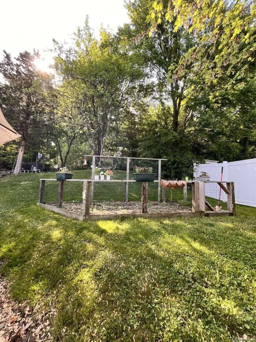 Photo of 20 Neversink Drive
