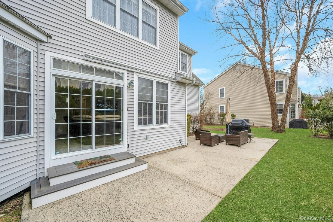 Photo of 33 Valimar Boulevard