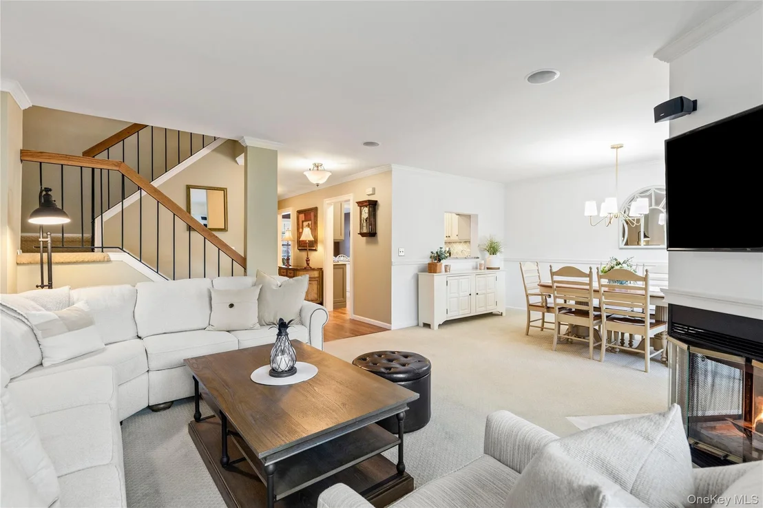 Photo of 17 Sutton Place