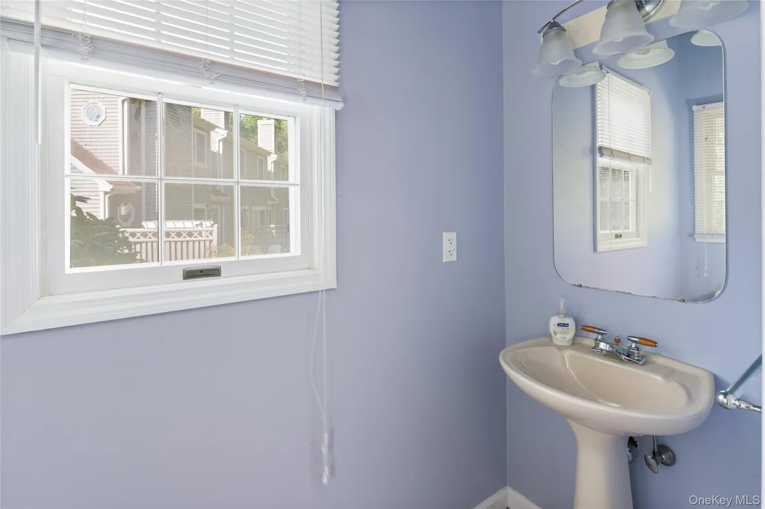 Photo of 1804 Regent Drive