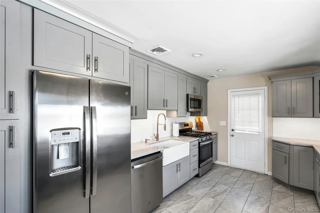 Photo of 53 Calvert Avenue