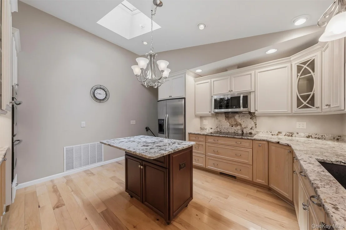 Photo of 75 Pleasant Ridge Drive