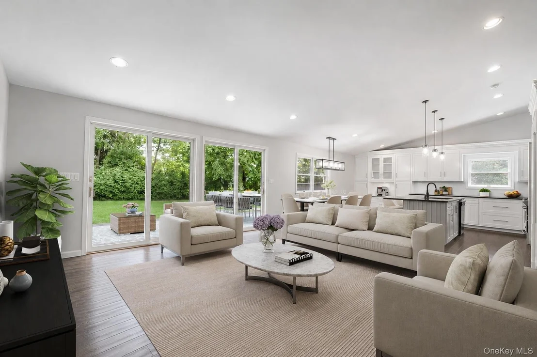 Photo of 131 Huntley Drive