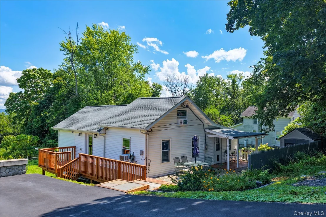 Photo of 16 Highland Avenue