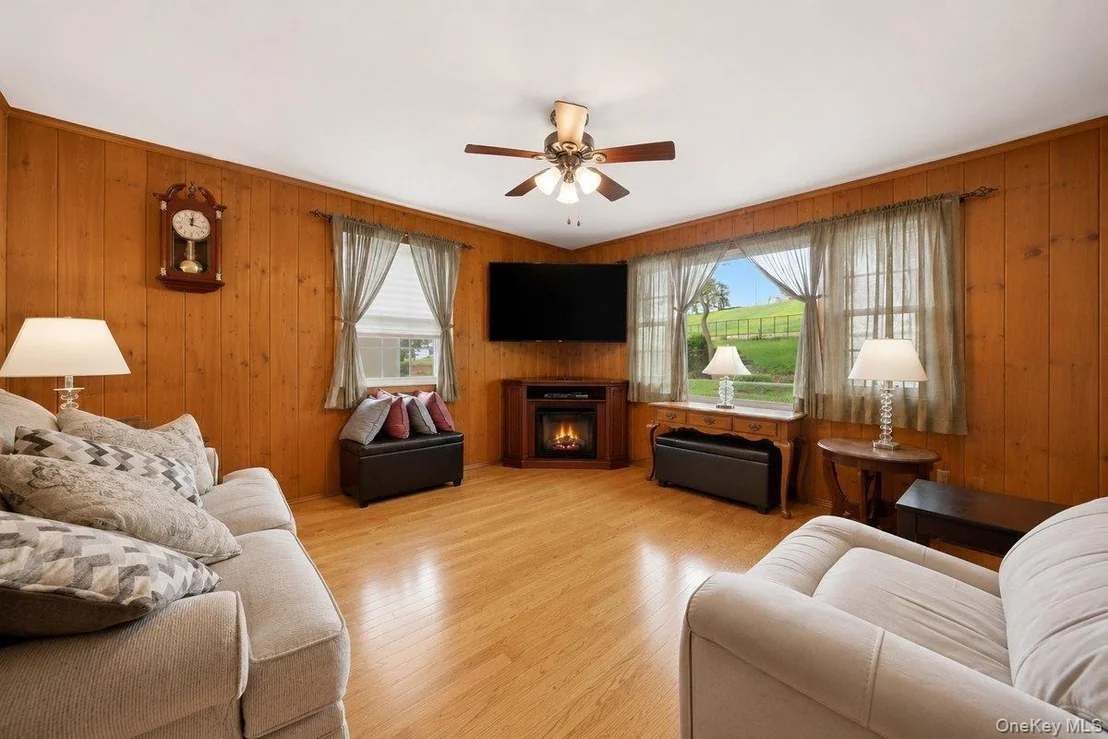 Photo of 85 Halstead Avenue