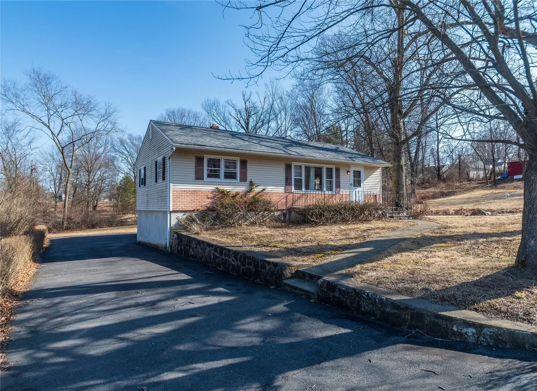 Photo of 3 Bradley Lane