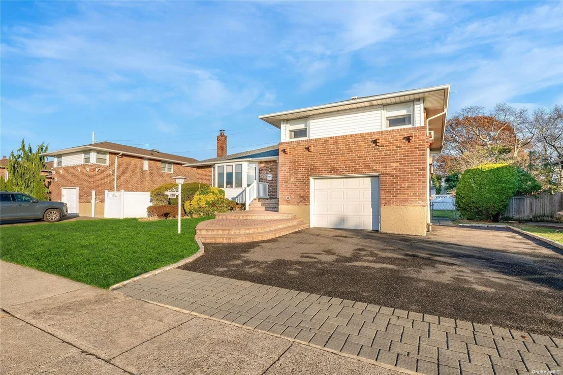 Photo of 102 Bud Lane