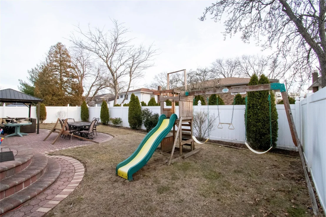 Photo of 752 Bonnie Drive