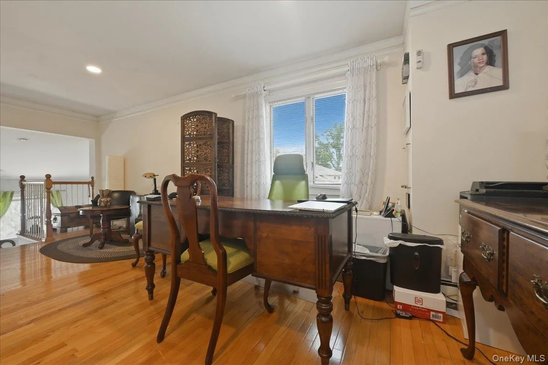 Photo of 844 Park Lane