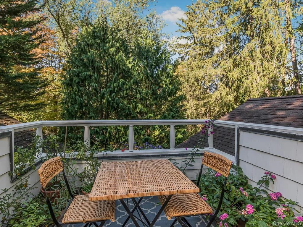 Photo of 105 Douglas Road
