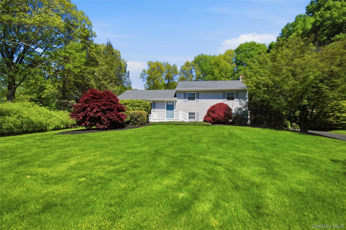 Photo of 32 Meadow Ridge Road