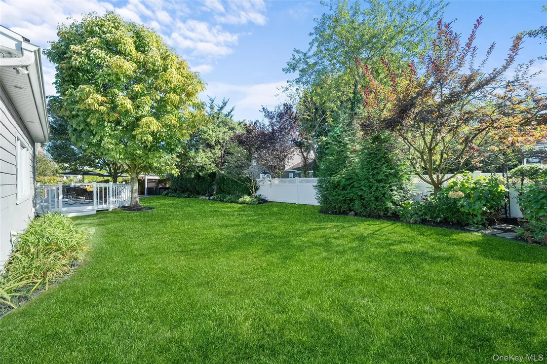 Photo of 156 Cabot Road