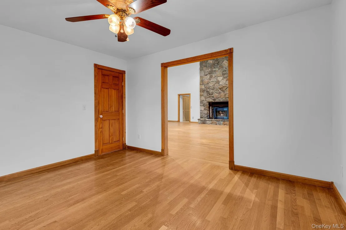 Photo of 172 Cornwall Hill Road