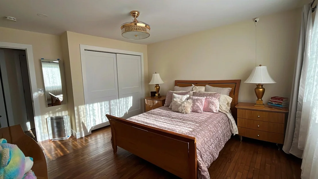 Photo of Unit 8A at 2435 Union Boulevard