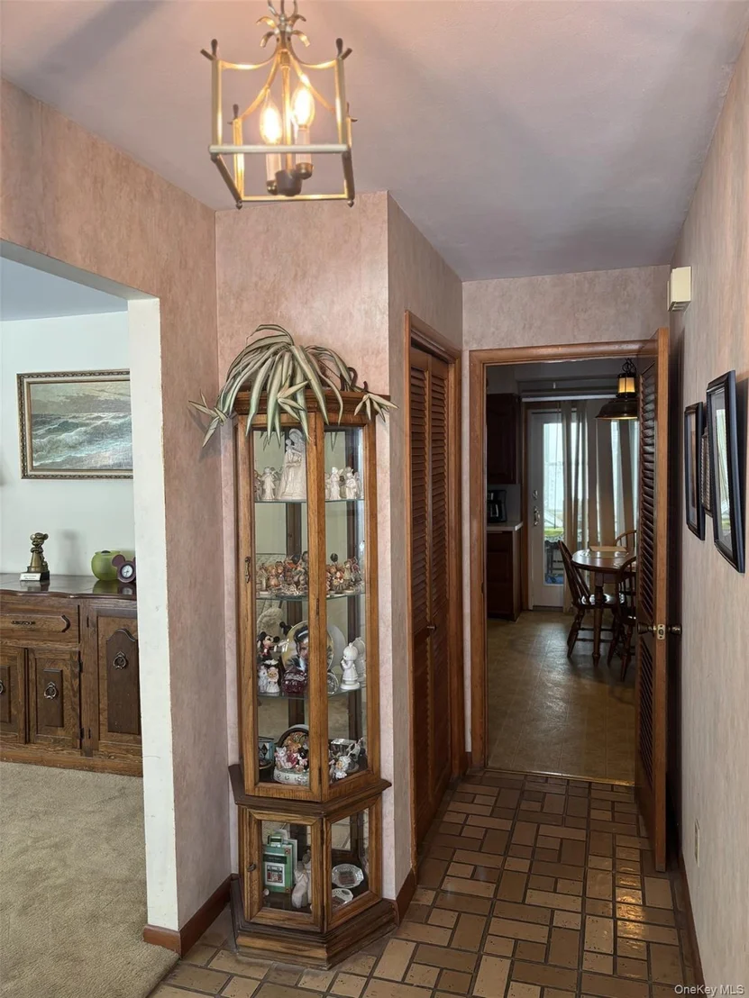 Photo of 20 Hillview Drive