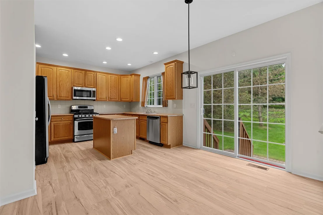 Photo of 640 Creekside Lane