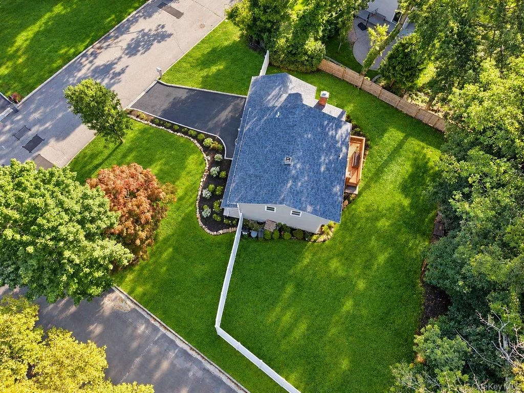 Photo of 102 Patchogue Drive
