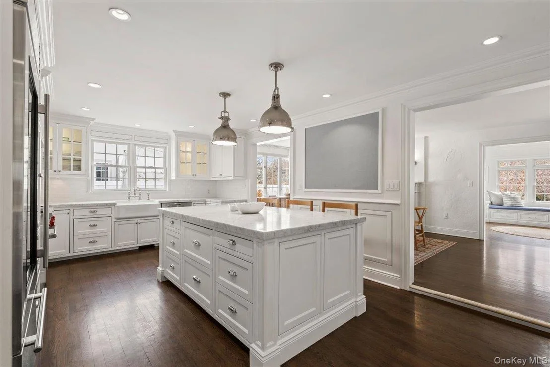 Photo of 2 Cowles Avenue