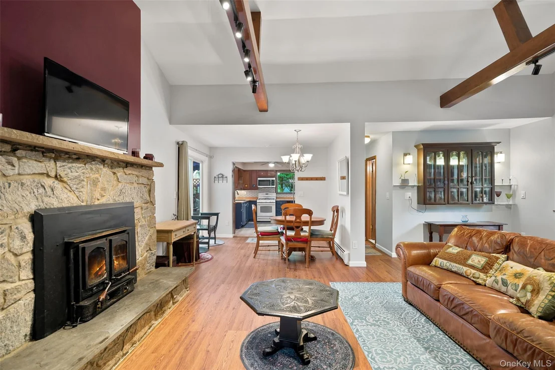 Photo of 9 Starview Avenue