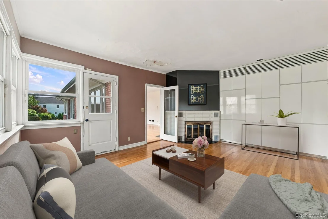 Photo of 85 Del Rey Drive