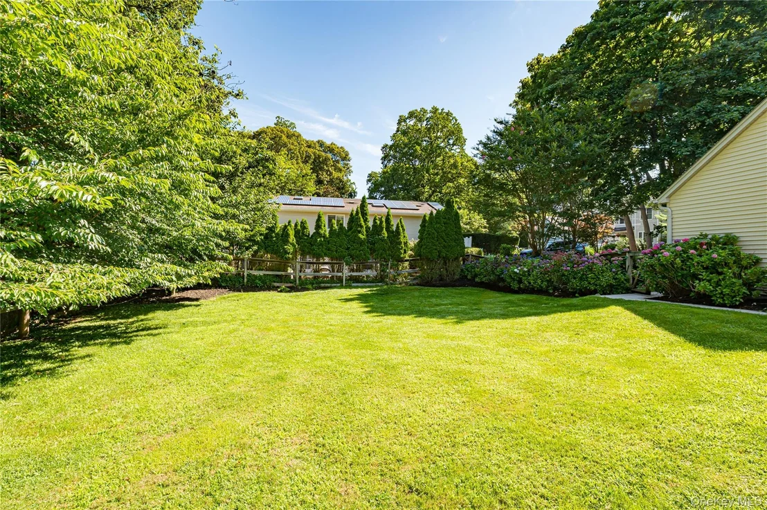 Photo of 10 Laurel Road