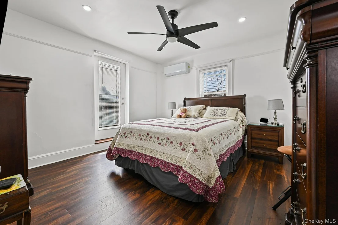 Photo of 6 Dubonnet Road