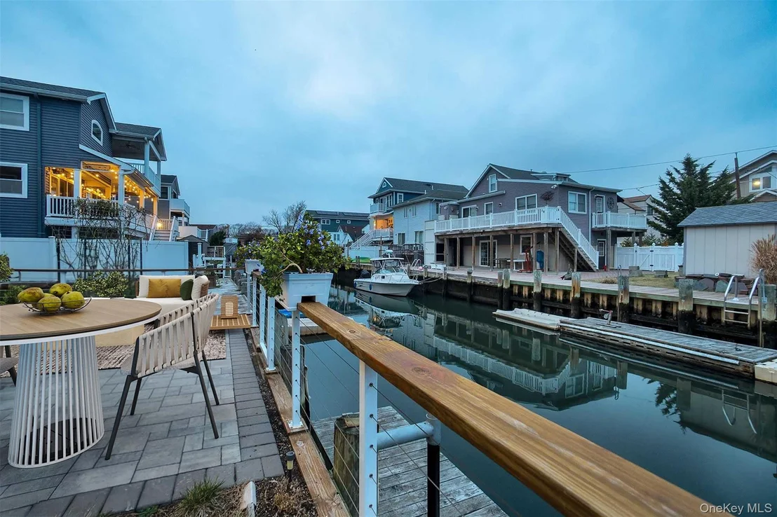 Photo of 124 Beach Avenue