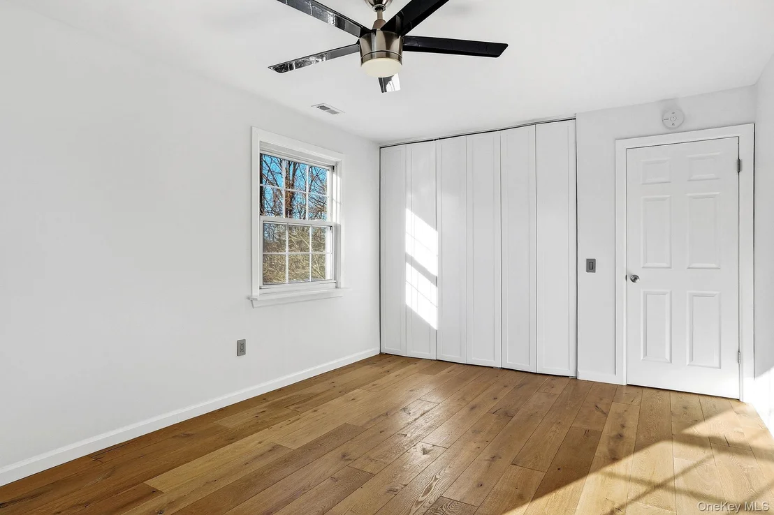 Photo of Unit E at 500 Commons Way