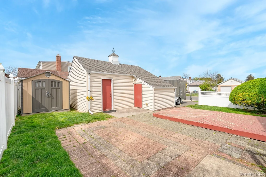 Photo of 1 Robert Avenue