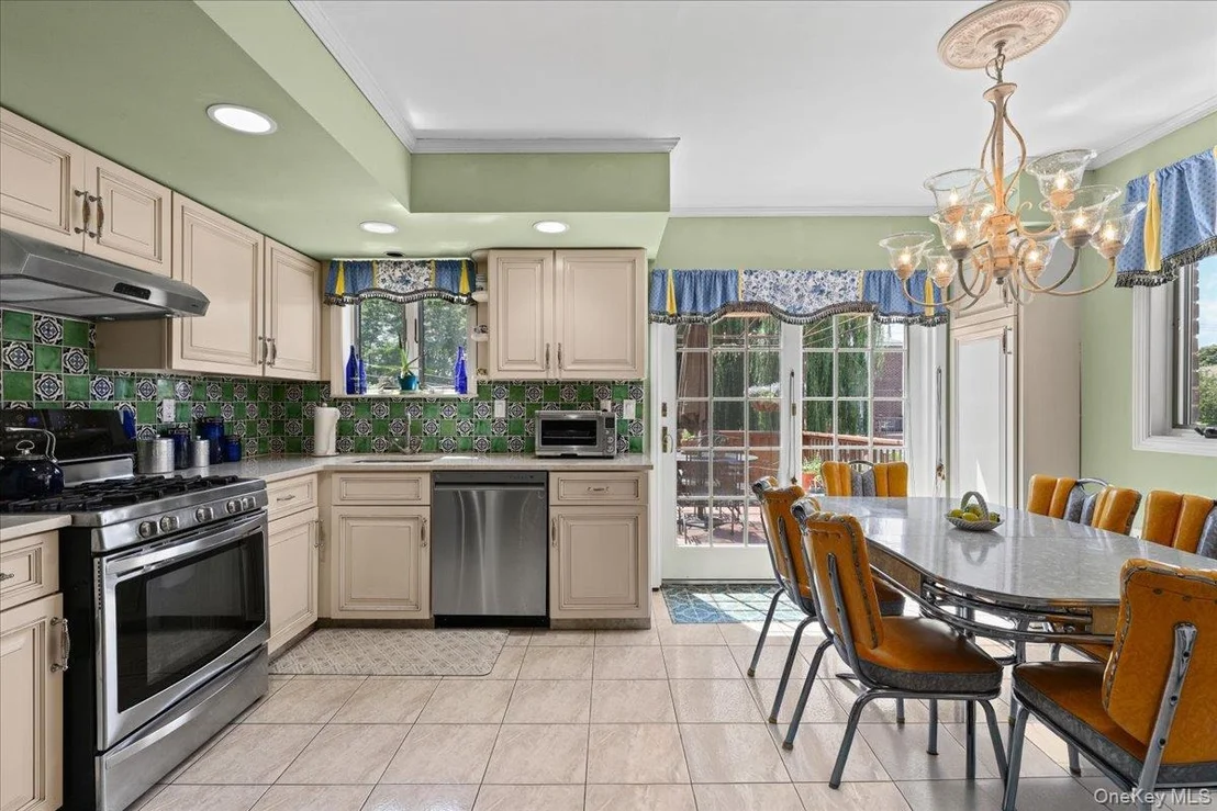 Photo of 1415 Reed Place